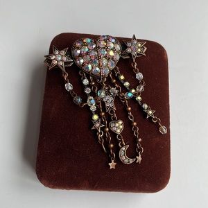 Kirks Folly Brooch Pin